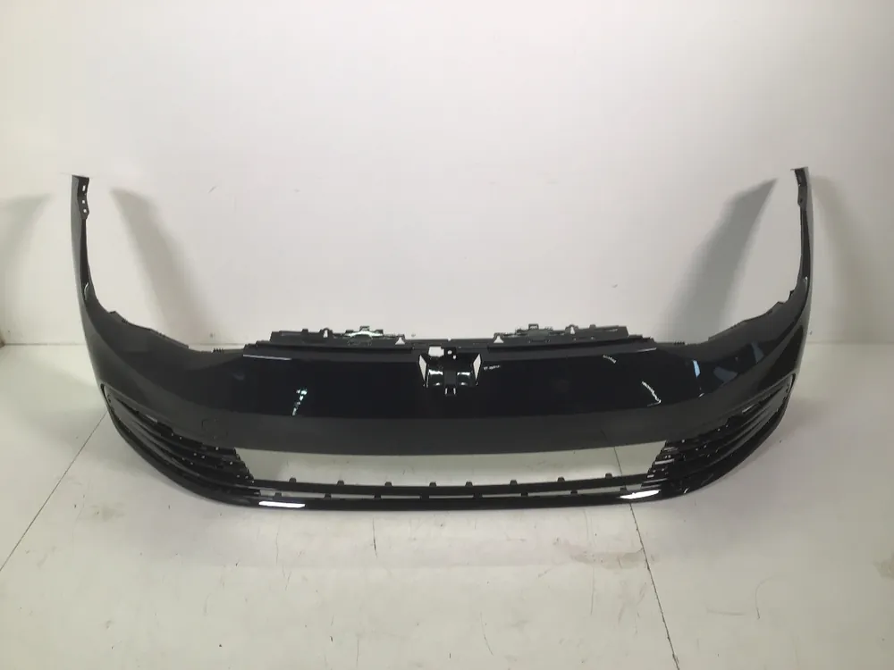 Schnäppchen Stoßstange vorne VW Golf VIII (CD) 1.0 TSI 66 kW 90 PS (02.2020-> )