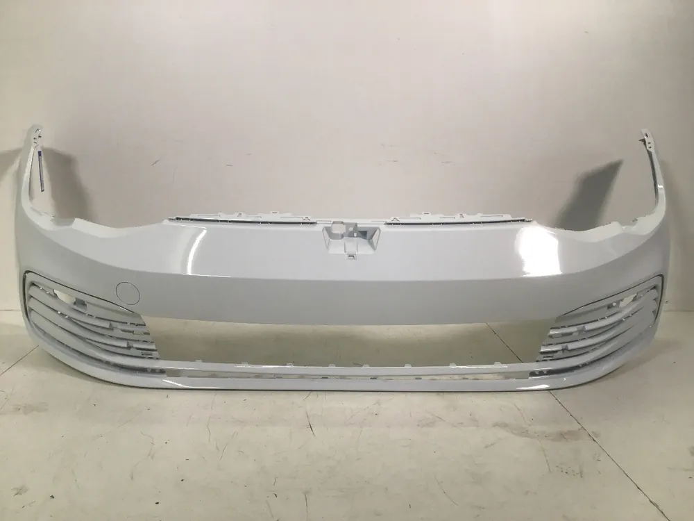 Wochenendangebot Stoßstange vorne VW Golf VIII (CD) 1.0 TSI 66 kW 90 PS (02.2020-> )
