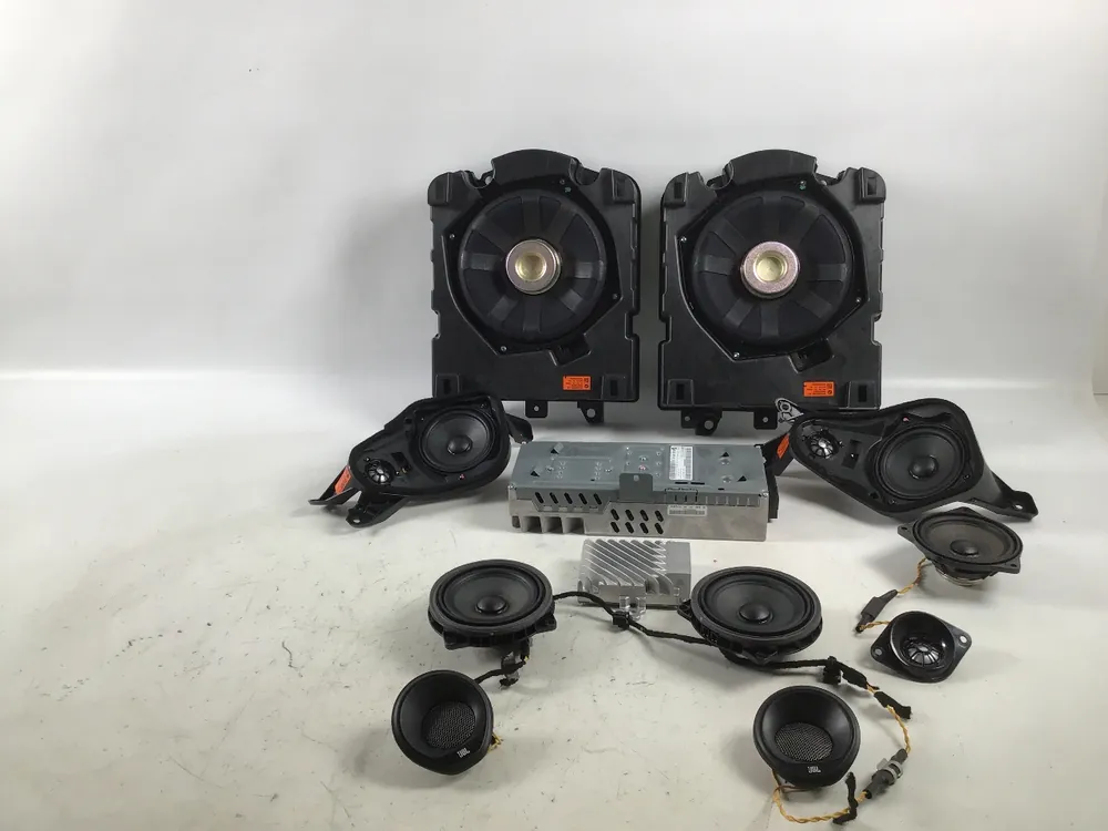 Lautsprechersystem TOYOTA Supra (DB) 3.0 GR 250 kW 340 PS (03.2019-> ) Markenprodukt