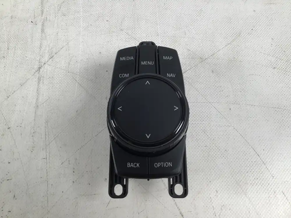 Sale Radio Bedienschalter TOYOTA Supra (DB) 3.0 GR 250 kW 340 PS (03.2019-> )